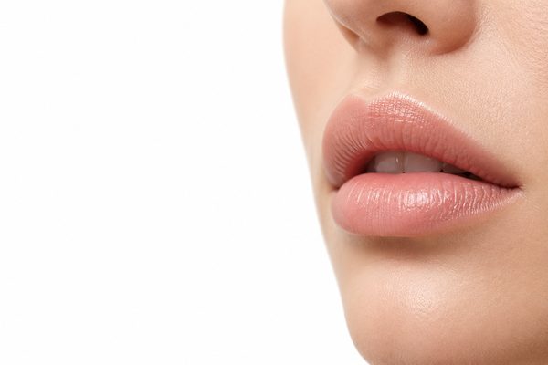 Filler labbra con acido ialuronico